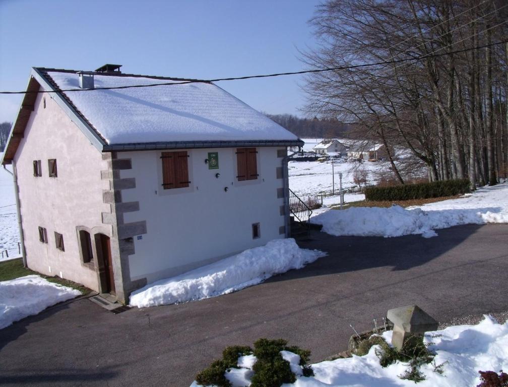 Gite Les Hirondelles Plombières-les-Bains Exterior foto